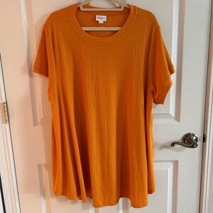 LuLaRoe “Erika” Vibrant Orange (Goldenrod) Short Sleeve Top